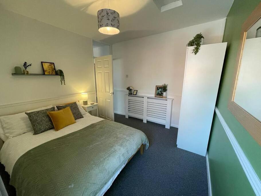2 Bed Central Cardiff Apartment - Sleeps Five! エクステリア 写真