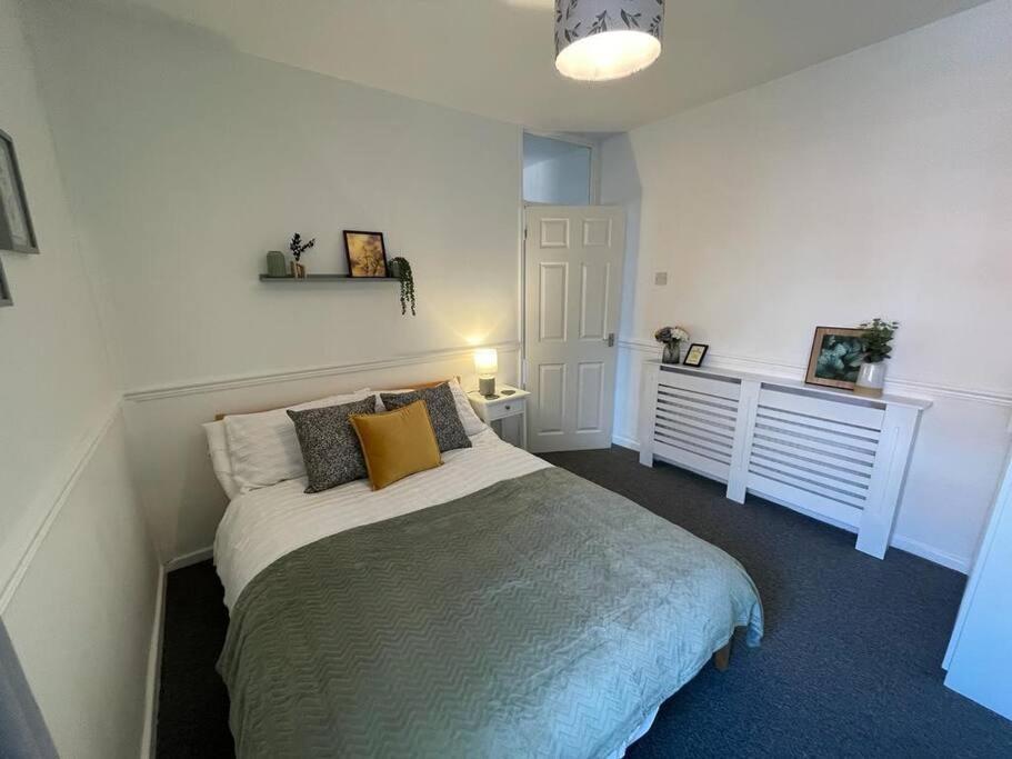 2 Bed Central Cardiff Apartment - Sleeps Five! エクステリア 写真