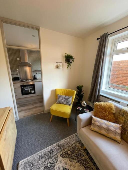 2 Bed Central Cardiff Apartment - Sleeps Five! エクステリア 写真