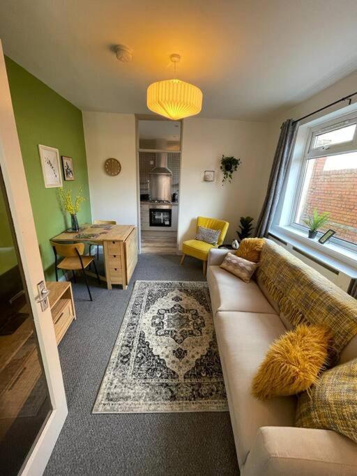 2 Bed Central Cardiff Apartment - Sleeps Five! エクステリア 写真