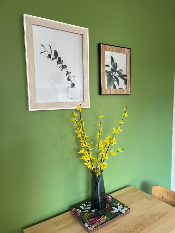 2 Bed Central Cardiff Apartment - Sleeps Five! エクステリア 写真