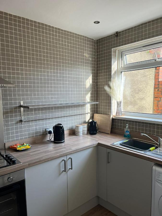 2 Bed Central Cardiff Apartment - Sleeps Five! エクステリア 写真